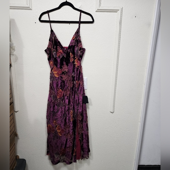 Lulus Divine Allure Burgundy Floral Burnout Velvet Midi Dress M Wedding Party - Picture 7 of 11